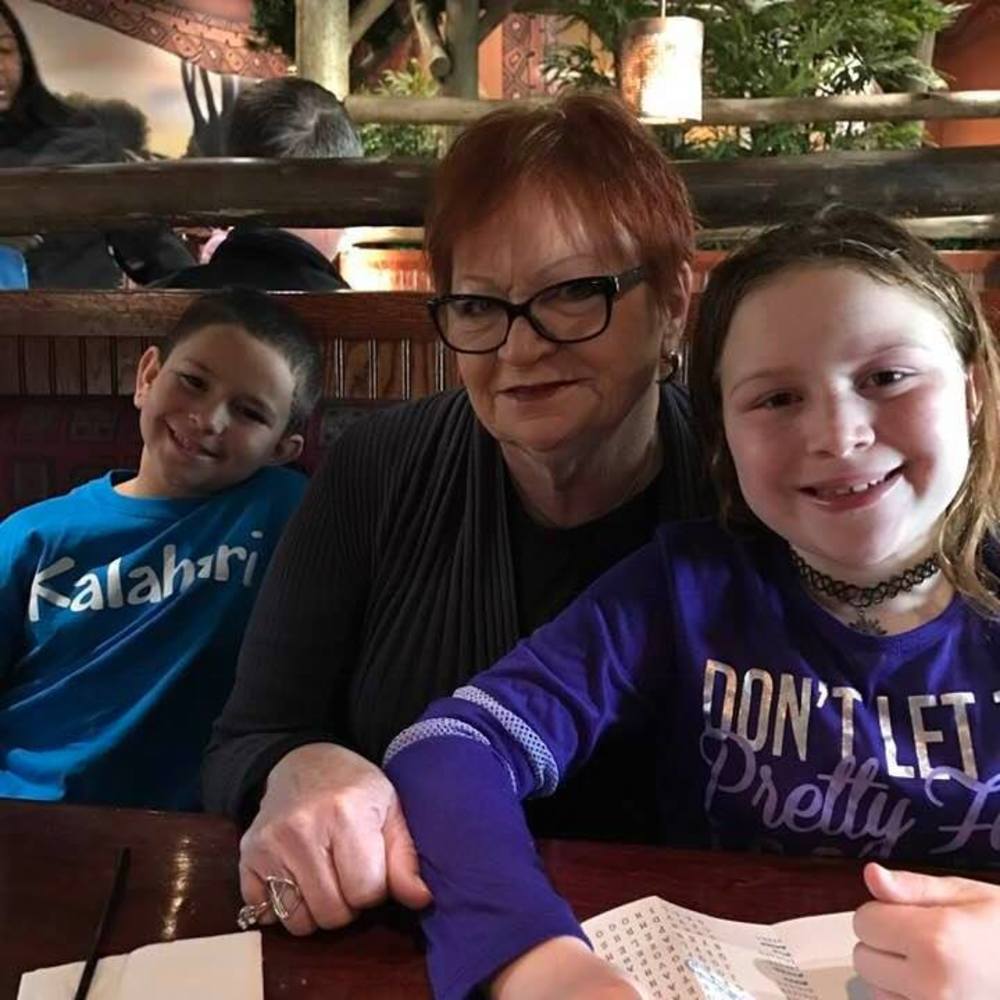 Meet your Posher, Bobbie